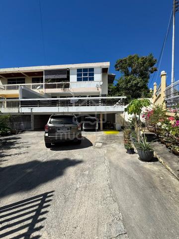 3-Storey Semi-Detached House For Sale 1