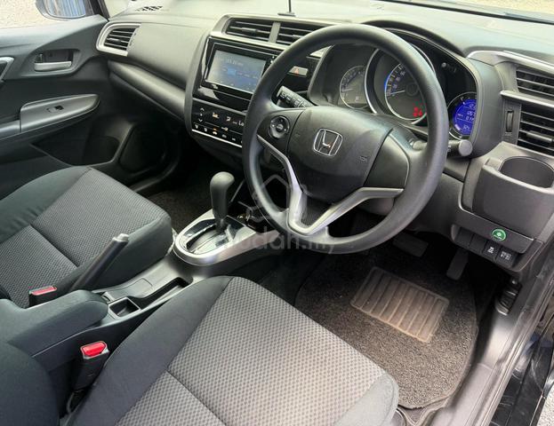 2018 Honda JAZZ 1.5 E (A) PUSH START KEY LESS - 4