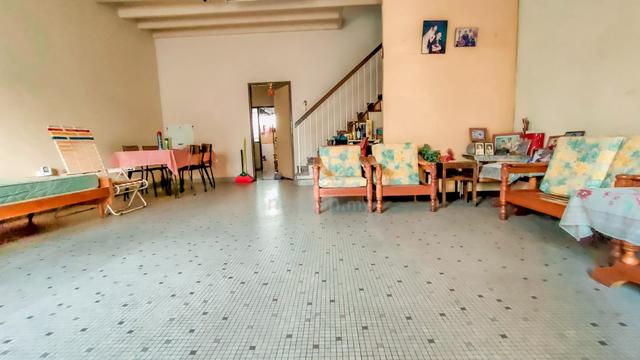 Double Sty Terrace At Island Park, Timber Flooring 1