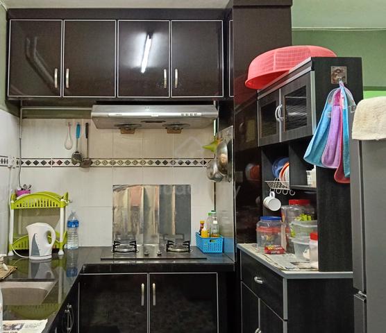 Rumah Pangsa Juru Setia 1