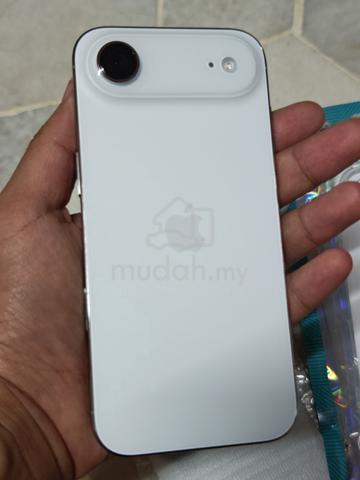 Apple iPhone Air 256 GB - photo 3 of 6