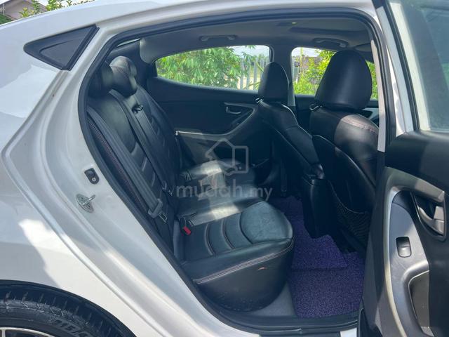 2012 Hyundai ELANTRA 1.8 (AUTO) - 5
