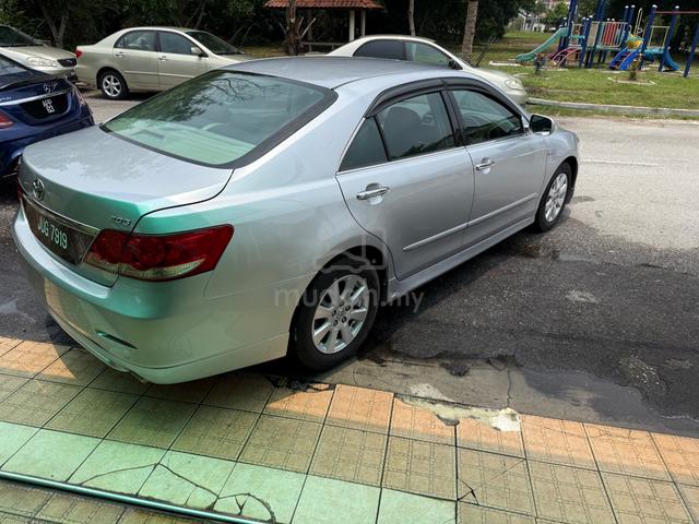 Toyota Camry 2.0G Auto - 2