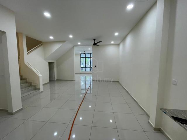 Below Market Value 🔥 2 Storey Ozana Residence Ayer Keroh Melaka(Sale) 1
