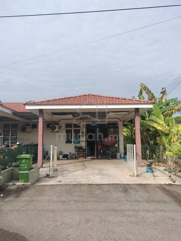 Rumah teres setingkat murah end lot taman gambang damai 1