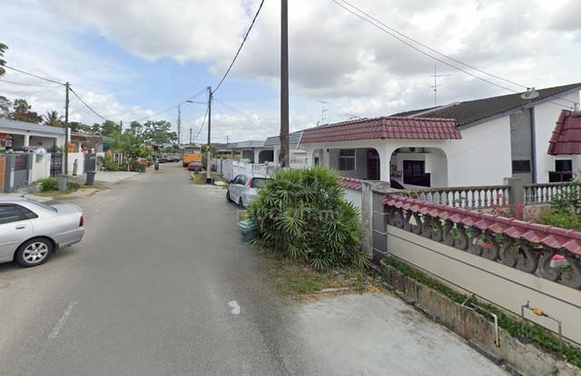 Ulu Tiram Tmn Mutiara Jln Sri Gunung Single Storey Semi-Detached House 1