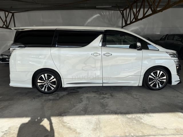 2018 Toyota VELLFIRE 2.5 ZG (A) - 2