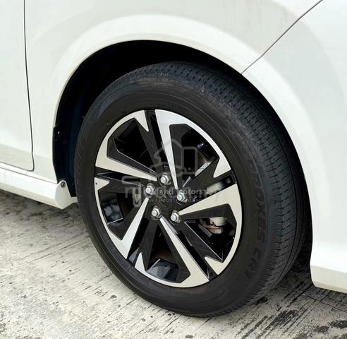 2024 Perodua ALZA 1.5 (A) AV Under Warranty - 4