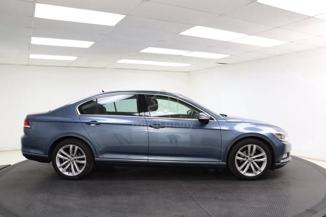 2017 VOLKSWAGEN PASSAT 2.0a ORIGINAL MILEAGE CAR - 4