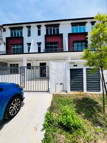 3-Storey Terrace House Taman Scientex Kundang Jaya 1