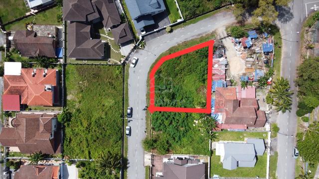 Freehold Corner Bungalow Lot Laman Jasmin Kota Seriemas Nilai 1