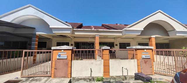 Batang Berjuntai Single Storey house for sale 1