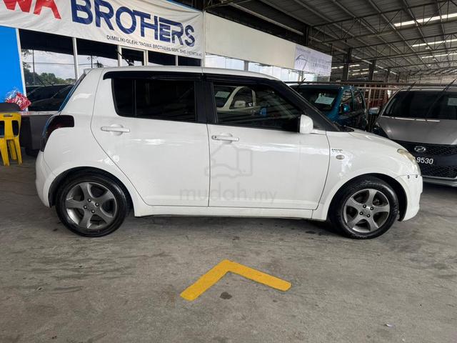 2012 Suzuki SWIFT 1.5 GLX FACELIFT (A) - 2