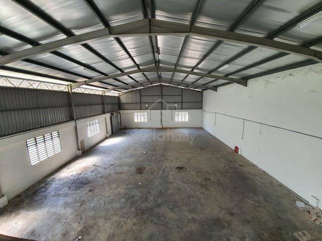 Sri Rapat / 1.5 Storey Semi-D Factory / 10,500 sqft / 100 Amp 1