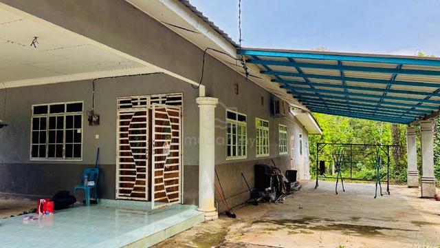 Rumah umtuk dijual termasuk perabot 1
