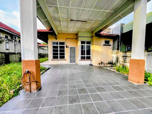 semi-d rare tanah besar 2799 sqft bandar baru salak tinggi sepang 1