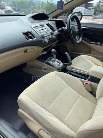 Honda CIVIC FD 1.8 I-VTEC (A) - 4