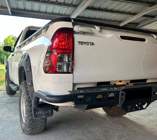 2020 Toyota HILUX 2.4 MT (M) REVO - 2