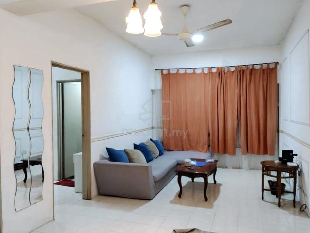 【KITCHEN CABINET】Pangsapuri DATARAN OTOMOBIL Seksyen 15 Partially Furnished 1