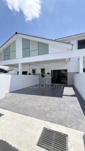Rumah 2 tingkat Freehold location cantik Tanjung Minyak 1