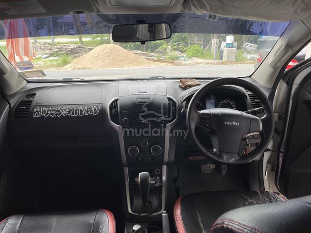 ISUZU D-Max AUTO 2.5 DIESEL - 3