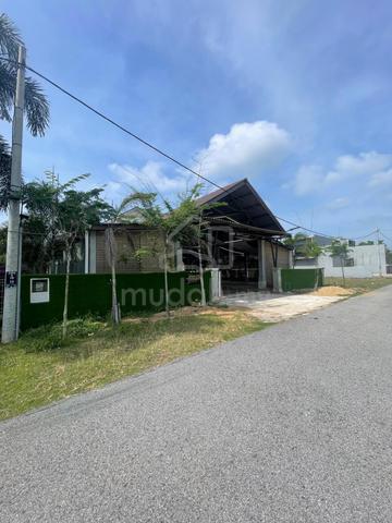 BUNGALOW / EVENT HALL / GUEST HOUSE berdekatan Pantai Cherok Paloh 1