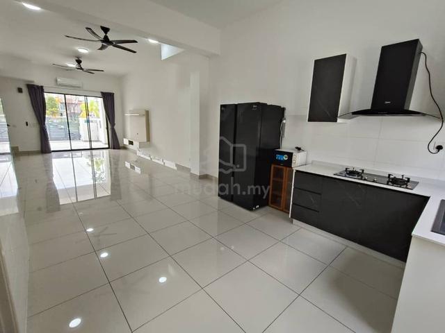 Nice 2-Sty Partial Furnished Intermediate House Robin Rimbayu for Rent 1