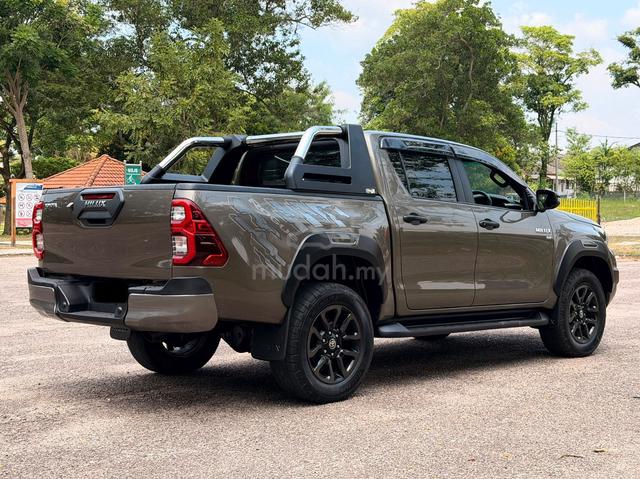 2021 Toyota HILUX 2.8 ROGUE FACELIFT Servis Toyota - 4