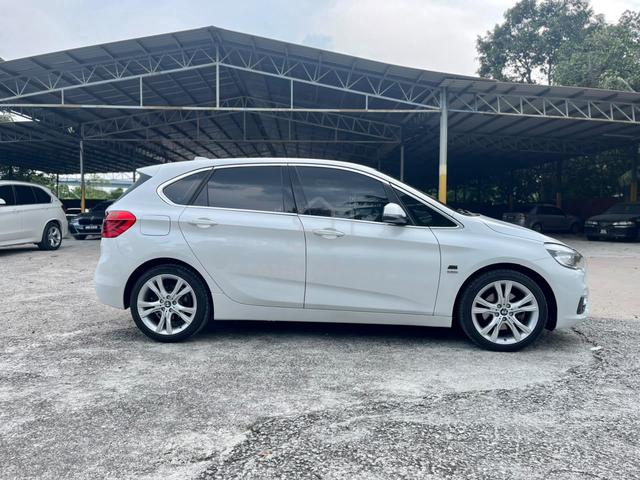 L/KEDAI 2016 Bmw 218I ACTIVE TOURER LUXURY 1.5 F45 - 4