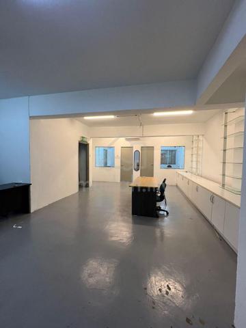 Diamond Square level 1 fully furnished 2 partition room front unit 1