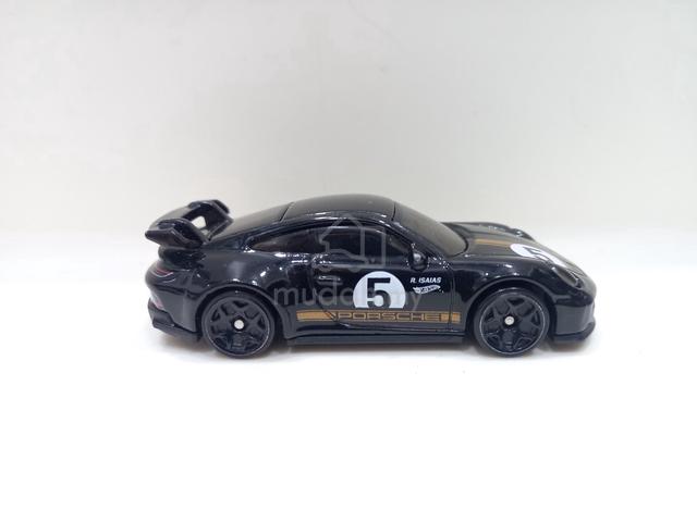 Hot Wheels Porsche 911 GT3 2025 HW Race Day Series - photo 5 of 6