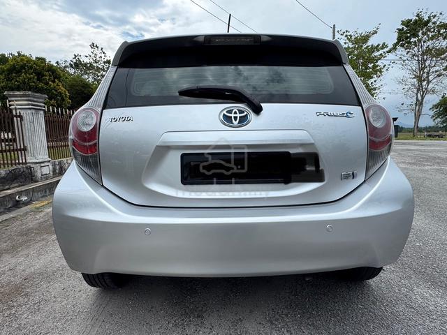 2013 Toyota PRIUS 1.8 (HYBRID) ENHANCED (A) - 4
