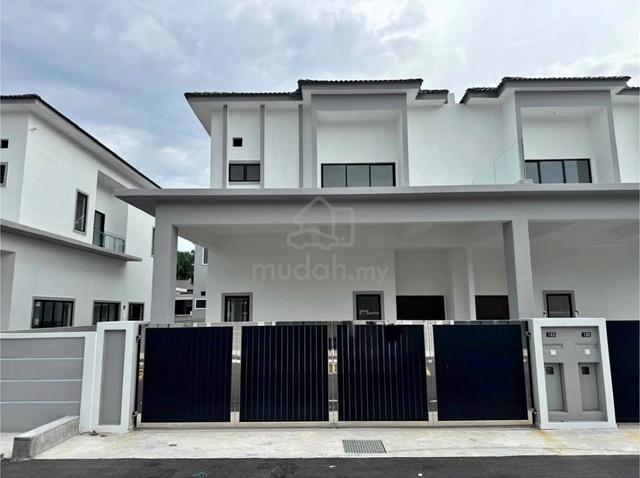 Near Cyberjaya ! Merdeka Promo (0%downpayment ) Resort Home LInk House 1