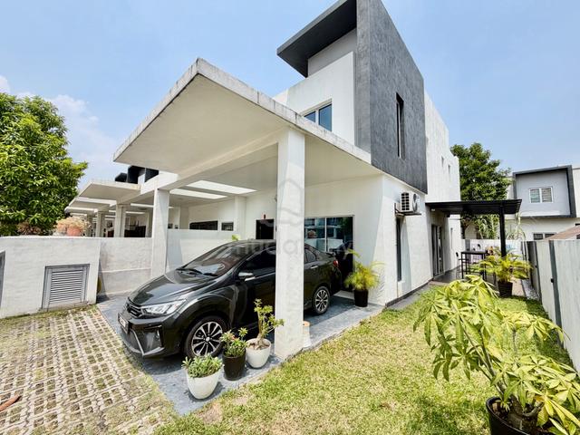 (END LOT+FULLY RENO)2 Storey House Casa Green Cybersouth Dengkil 1