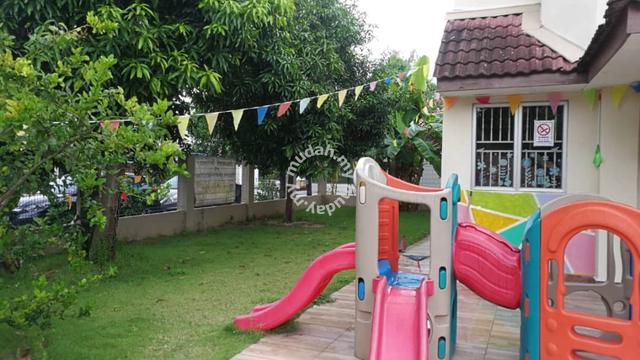 Corner renovated taman puchong utama 1