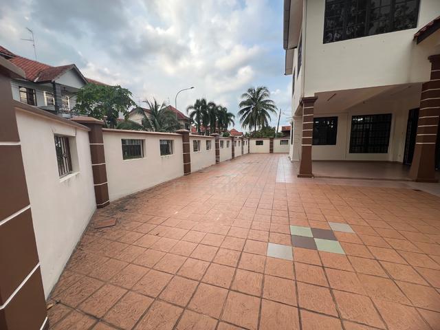 Pelangi Indah / Jalan Jelita / Corner Lot / Ulu Tiram / Taman Gaya 1