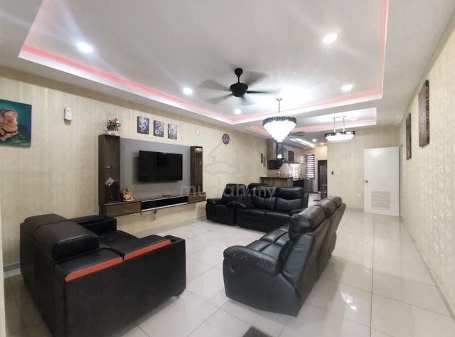 (RENO + PARTIAL FURNISHED) Tiara Sendayan Double Storey Terrace 1