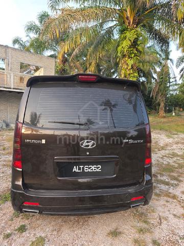 2011 Hyundai GRAND STAREX 2.5 CRDi VGT (A) - 2