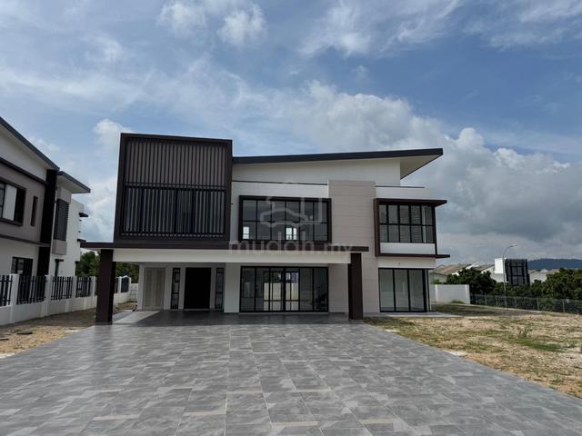 Bandar seri putra Bangi banglo rumah bungalow house 15000 sf land 1