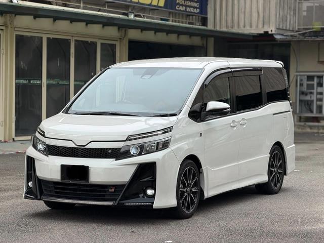 2018 Toyota VOXY 2.0 ZS High Spec (A) GR SPORT - 2