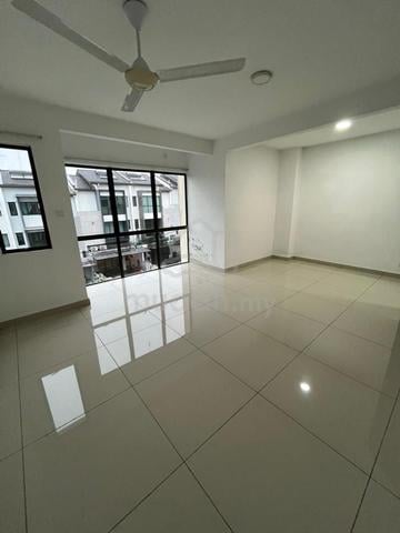 2.5 Storey | Taman Muhibbah @ Kulai Indahpura, Jalan Cempaka 36/x 1