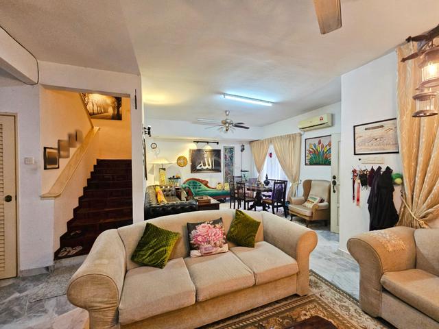 [PART RENO + WIDE CARPORCH + FACE FIELD] Putra Indah Putra Heights 1