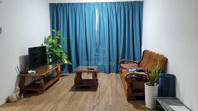 Middle room for rent at Residensi Gembira 737 prefer 👩female 1