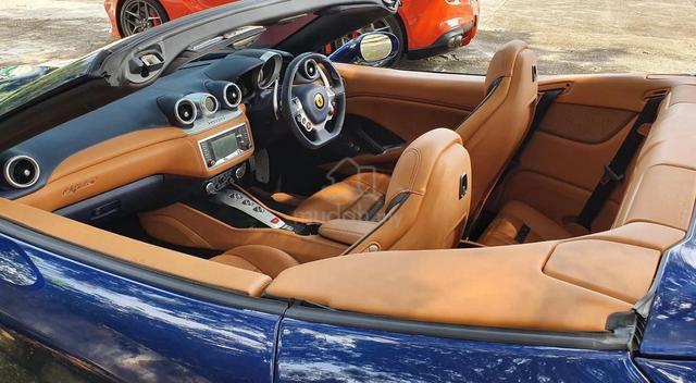 2015 Ferrari CALIFORNIA T 3.9 (A) - 4