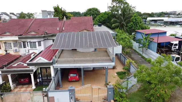 Rumah Teres 2 Tingkat Lot Hujung Untuk Disewa – Kemuning Utama 1
