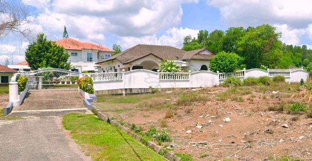 Cinta Sayang Golf Resort Single Storey Bungalow Huge Land 1