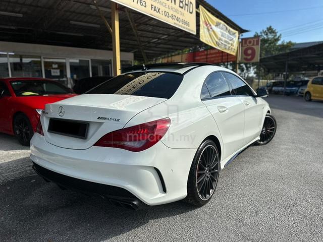 Mercedes Benz CLA45 AMG 2.0 SUNROOF RECARO 2016 - 2
