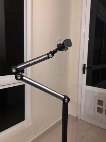 Tripod - photo 2 of 6