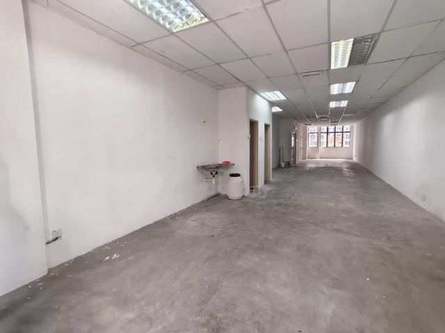 Bukit Segar Jaya Shoplot Face The Mark retail/office space with lift 1