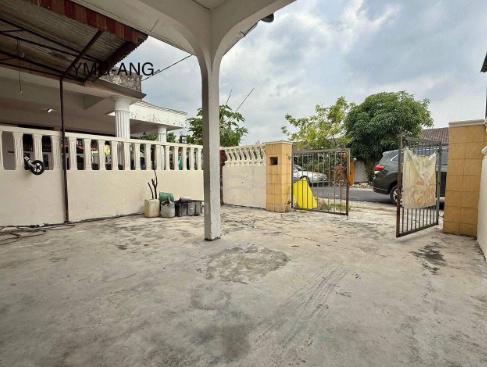 Kampung Jawa Klang Single Storey House renovated good condition 1